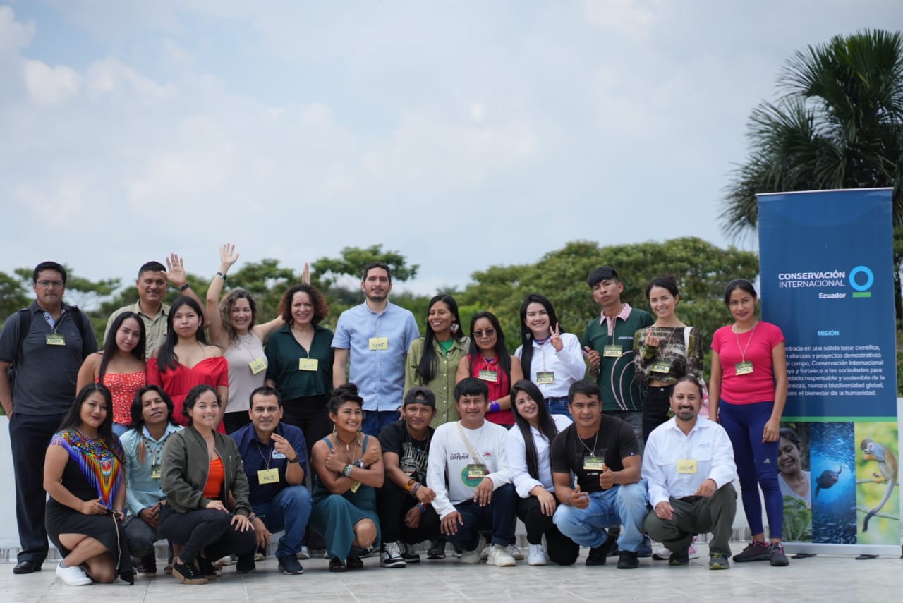 FOTO GRUPAL MON taller comms