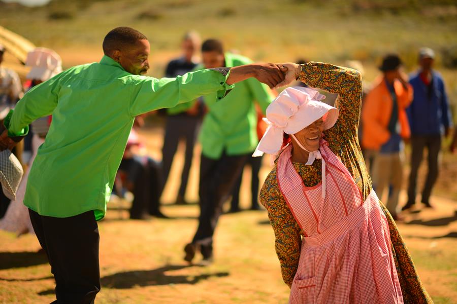 ci_60872631 Dancing at a festival in Namaqualand
