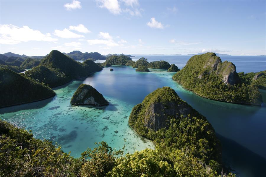 ci_65657554 A view of Indonesia's Raja Ampat archipelago