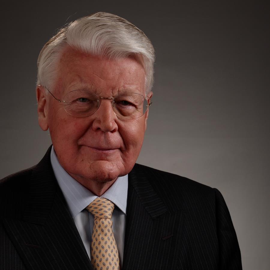 ci_86294930 Portrait of Ólafur Grímsson, Distinguished Fellow, Oceans & Climate