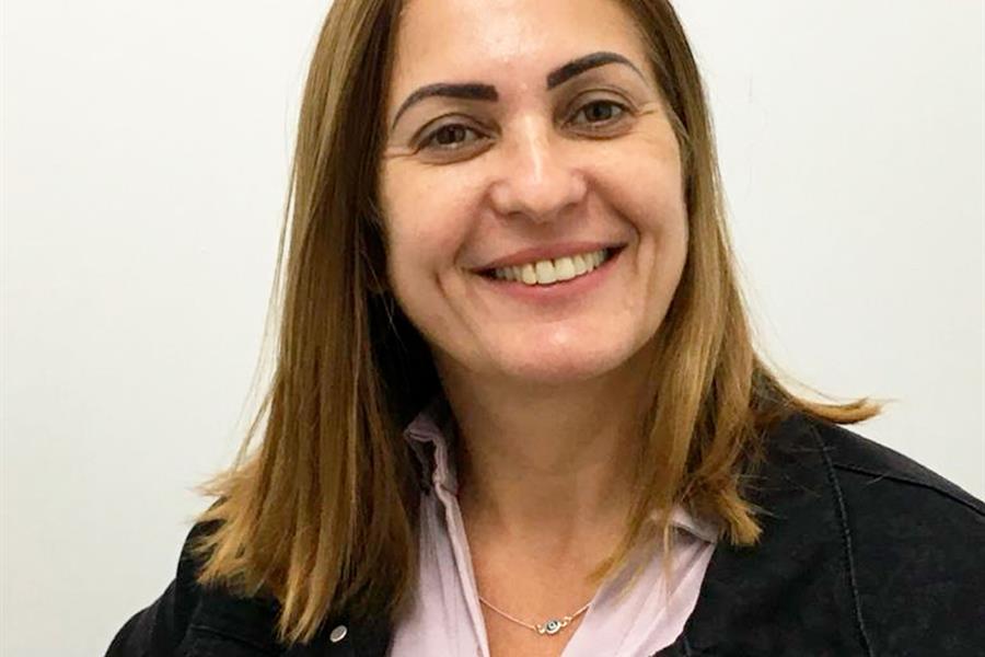 Andrea-Mendonca Andréa Mendonça